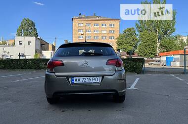 Хэтчбек Citroen C4 2016 в Киеве