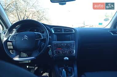 Хэтчбек Citroen C4 2014 в 