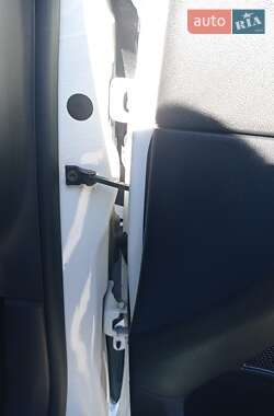 Хэтчбек Citroen C4 2014 в 