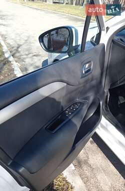 Хэтчбек Citroen C4 2014 в 