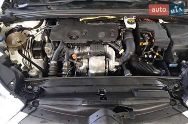 Хэтчбек Citroen C4 2014 в 