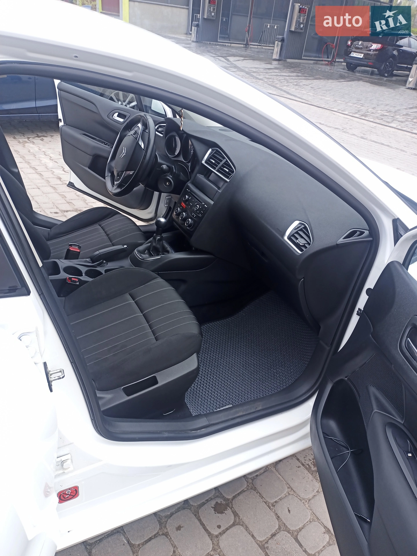 2017 Citroen C4 - мініатюра 12