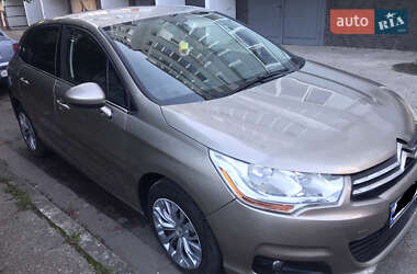 Хэтчбек Citroen C4 2011 в 