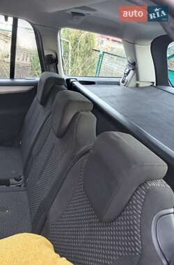 Хэтчбек Citroen C4 2009 в 