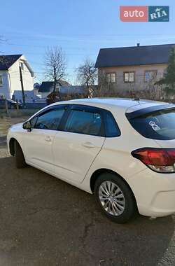 Хэтчбек Citroen C4 2015 в Снятине