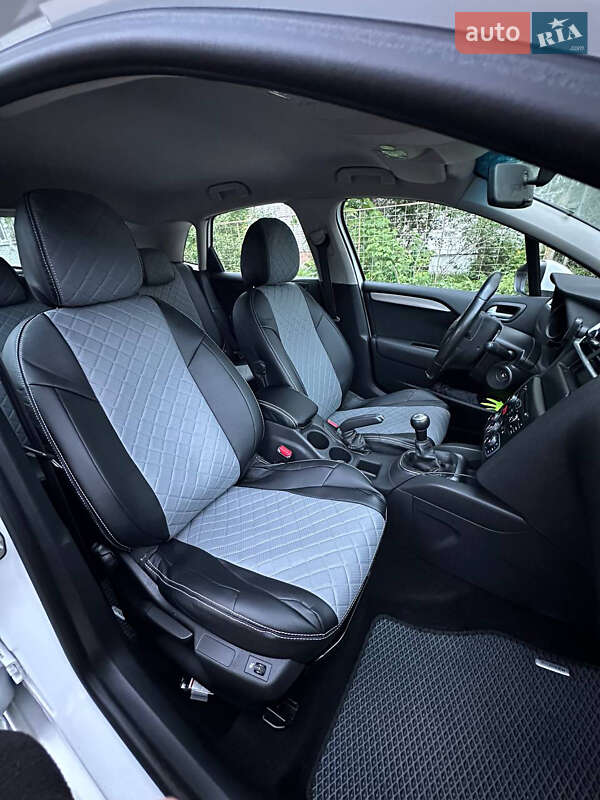 Хетчбек Citroen C4 2014 в Львові