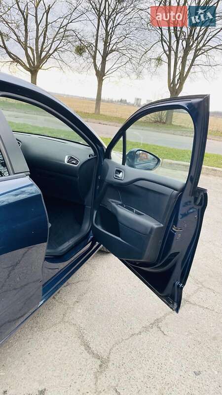 Хетчбек Citroen C4 2011 в Володимирі фото 13 Хетчбек Citroen C4 2011 в Володимирі