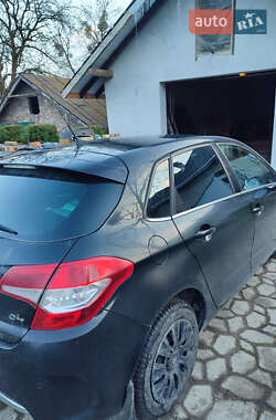 Хэтчбек Citroen C4 2013 в 