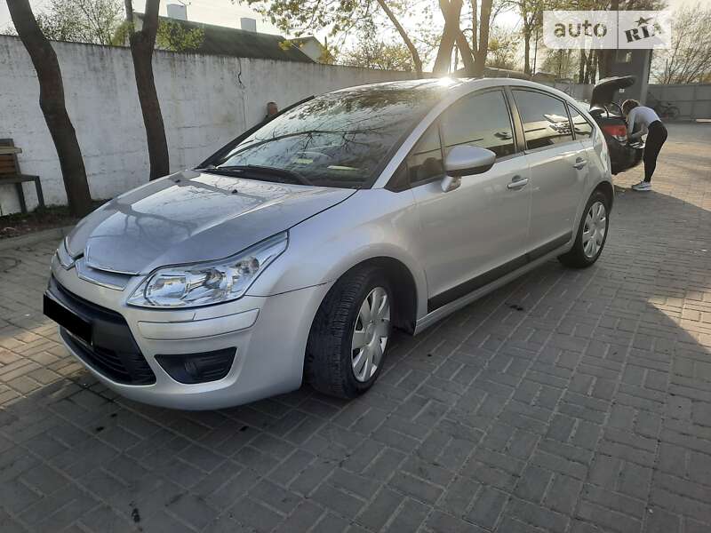 Хэтчбек Citroen C4 2010 в Ровно