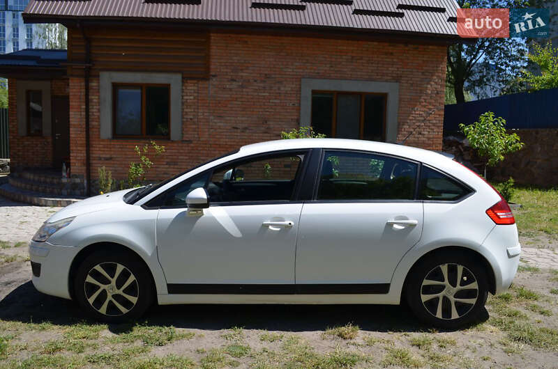 Хетчбек Citroen C4 2010 в Славуті