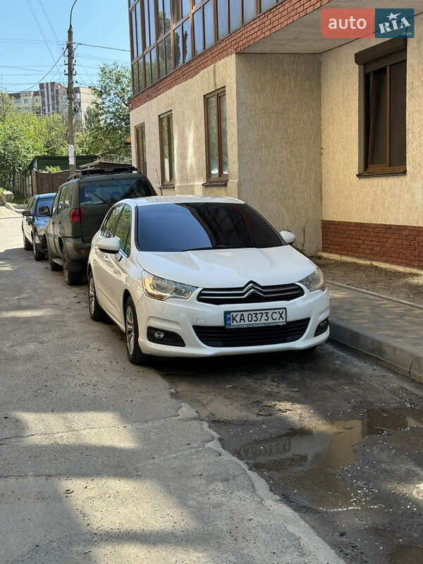 Хетчбек Citroen C4 2013 в Києві