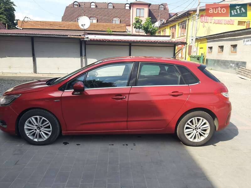 Хэтчбек Citroen C4 2013 в Тячеве