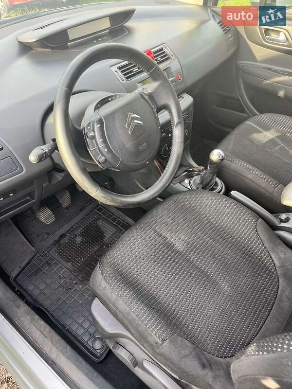 Хэтчбек Citroen C4 2010 в Звенигородке фото 13 Хэтчбек Citroen C4 2010 в Звенигородке