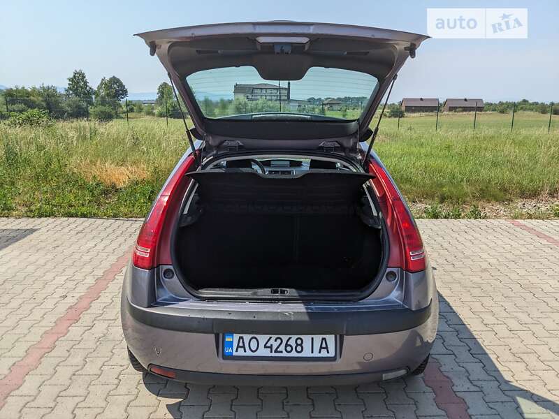 Хэтчбек Citroen C4 2006 в Хусте фото 8 Хэтчбек Citroen C4 2006 в Хусте