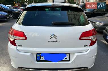 Хетчбек Citroen C4 2012 в 