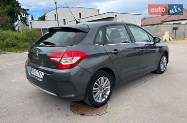 Хэтчбек Citroen C4 2013 в 