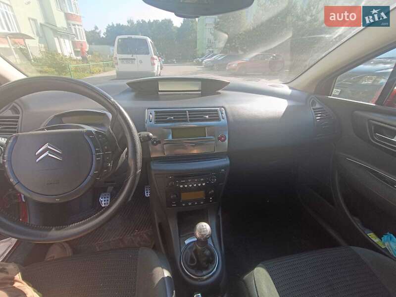 Хэтчбек Citroen C4 2006 в Новояворовске