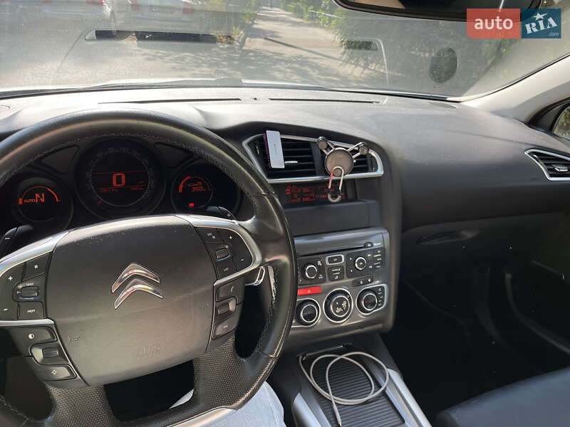 Хэтчбек Citroen C4 2012 в Киеве