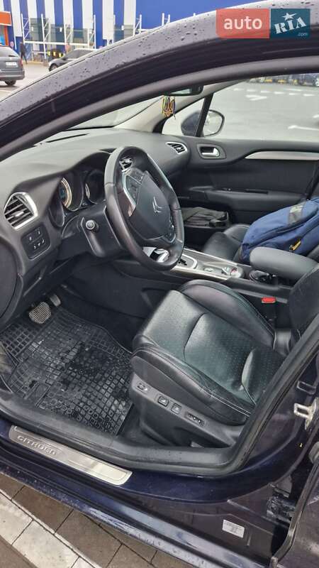 Хетчбек Citroen C4 2015 в Умані