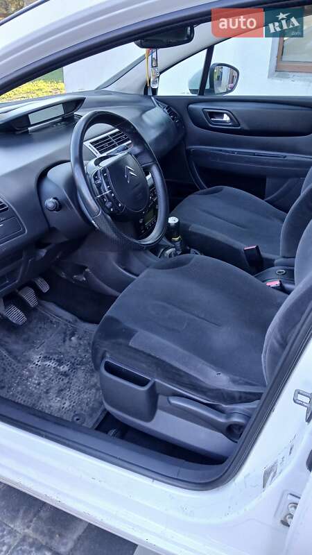 Хетчбек Citroen C4 2010 в Жовкві