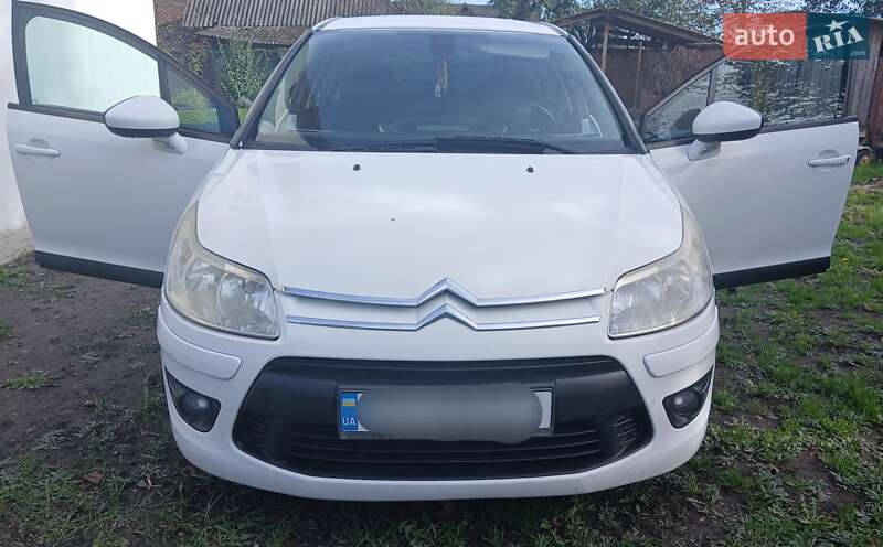 Хетчбек Citroen C4 2010 в Жовкві