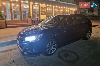 Хэтчбек Citroen C4 2015 в 