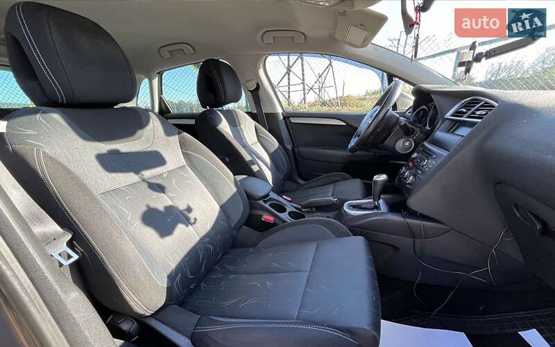 Хетчбек Citroen C4 2011 в Стрию