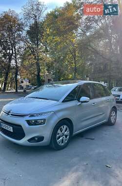 Хэтчбек Citroen C4 2016 в 