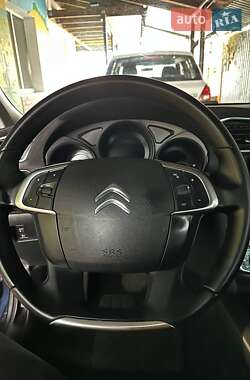 Хэтчбек Citroen C4 2012 в Полтаве