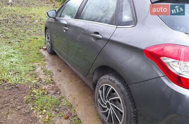 Хетчбек Citroen C4 2014 в Рівному