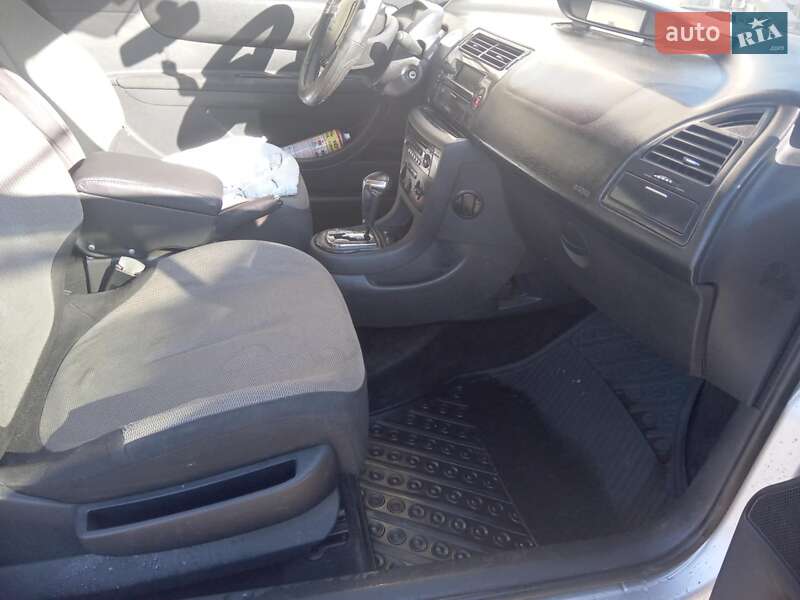 Купе Citroen C4 2006 в Тернополі фото 11 Купе Citroen C4 2006 в Тернополі