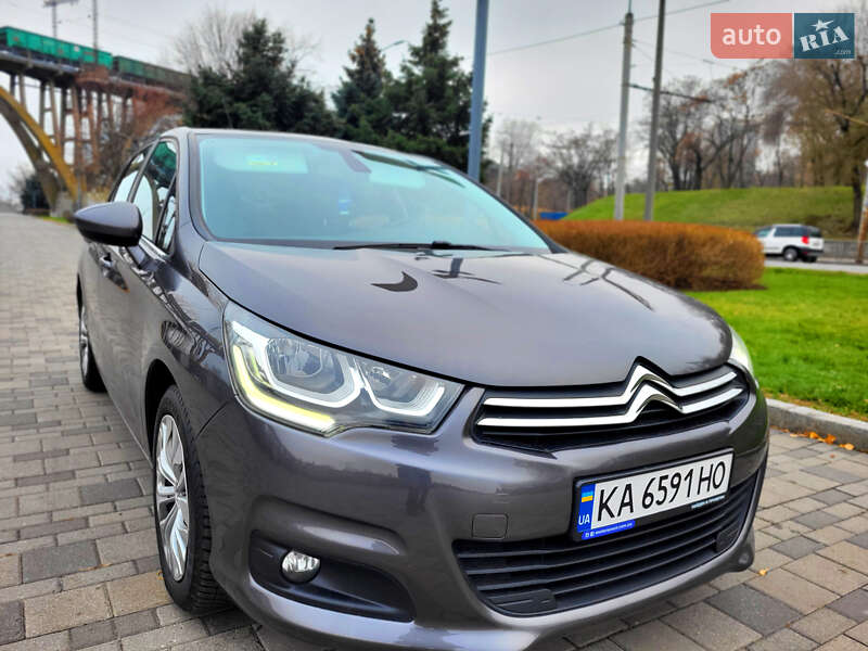 Хетчбек Citroen C4 2016 в Дніпрі