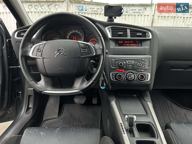 Хэтчбек Citroen C4 2013 в Киеве