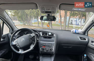 Хэтчбек Citroen C4 2013 в 