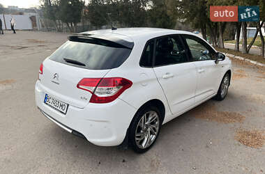 Хэтчбек Citroen C4 2013 в 