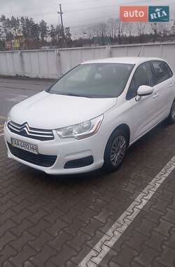 Хэтчбек Citroen C4 2012 в 
