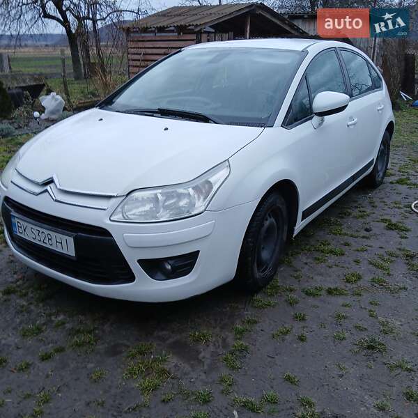 Хетчбек Citroen C4 2010 в Жовкві