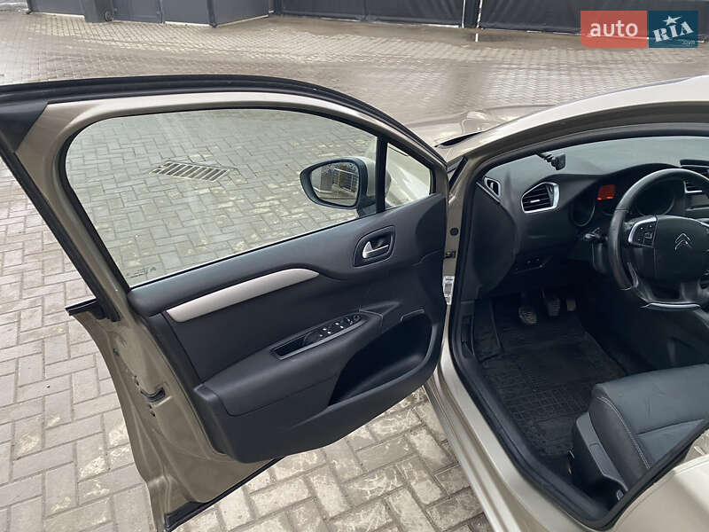 Хетчбек Citroen C4 2011 в Івано-Франківську