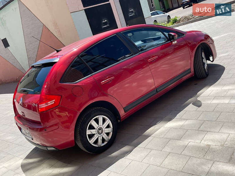 Хетчбек Citroen C4 2010 в Івано-Франківську