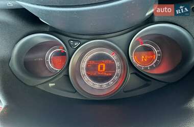 Хэтчбек Citroen C4 2012 в 