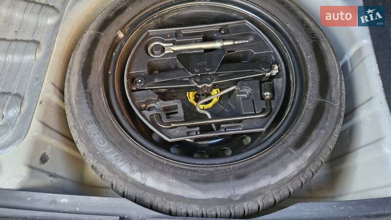 Хэтчбек Citroen C4 2012 в Киеве