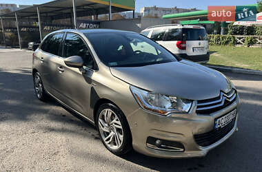 Хэтчбек Citroen C4 2011 в 