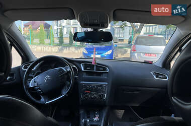 Хэтчбек Citroen C4 2011 в 