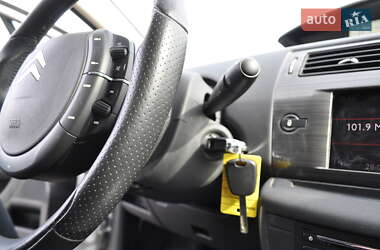Хетчбек Citroen C4 2009 в 