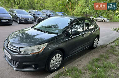 Хэтчбек Citroen C4 2012 в 
