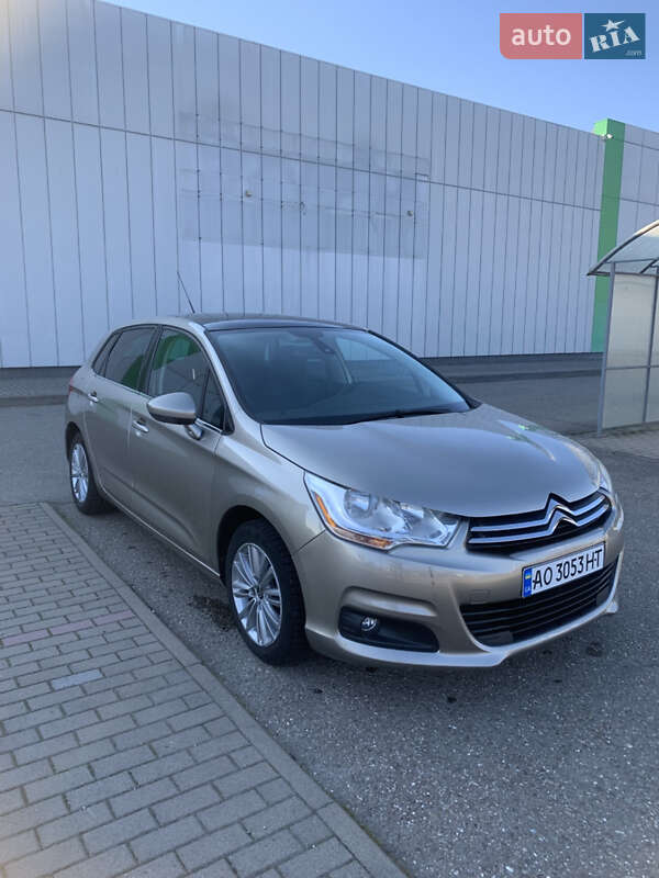 Citroen C4 2011