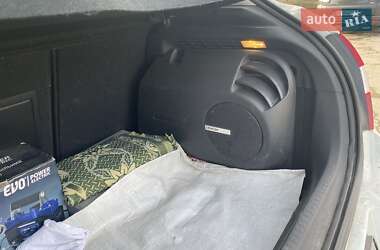 Хэтчбек Citroen C4 2013 в 