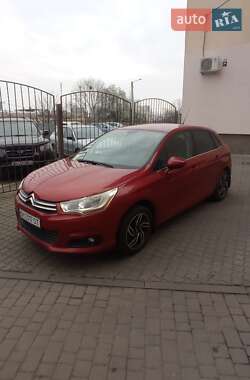 Хэтчбек Citroen C4 2012 в 