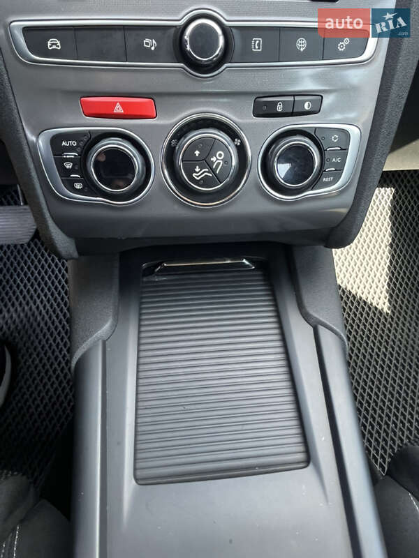 Хетчбек Citroen C4 2015 в Києві