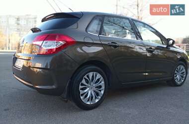 Хэтчбек Citroen C4 2012 в 